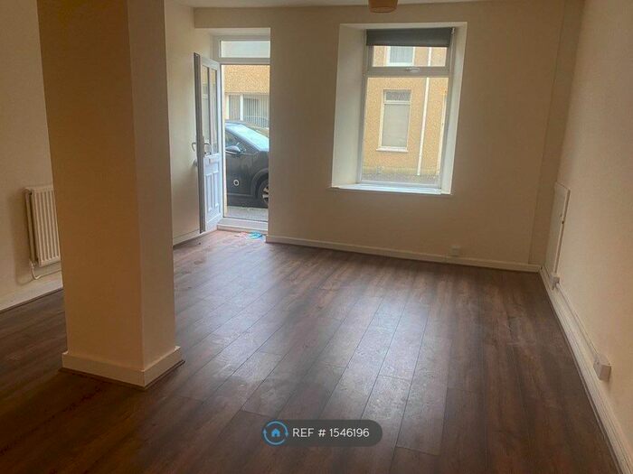 2 Bedroom Terraced House To Rent In Payne Street, Neath, SA11