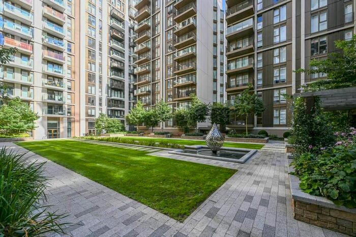 2 Bedroom Flat To Rent In Fountain Park Way, London, W12