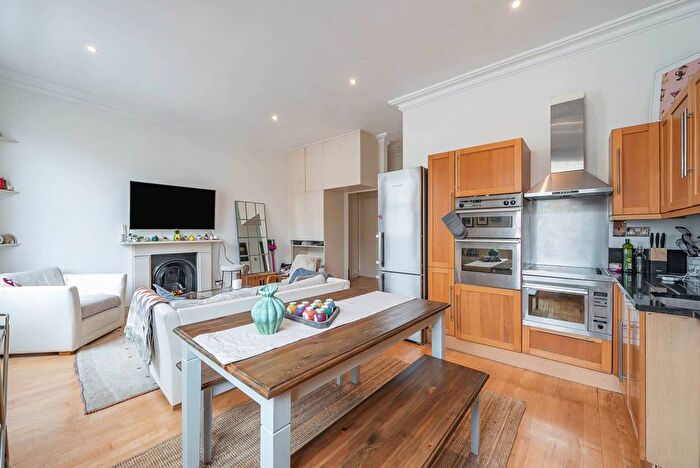 1 Bedroom Flat To Rent In Elvaston Place, South Kensington, London, SW7