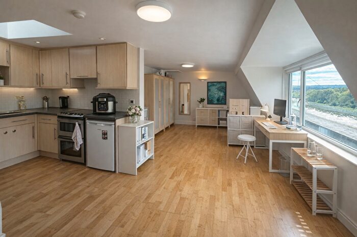 1 Bedroom Flat To Rent In Hotwell Road, Bristol, Clifton, BS8