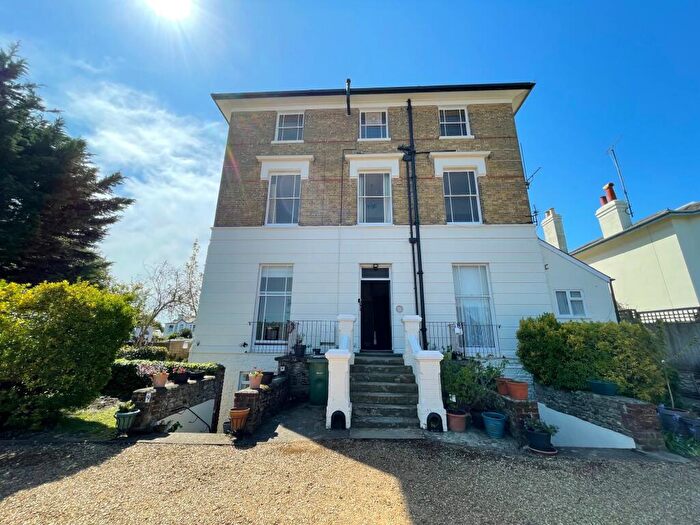 1 Bedroom Apartment To Rent In Bellevue Road, Ryde, PO33