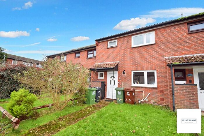 3 Bedroom Terraced House For Sale In Hazelwood Avenue, Eastbourne, BN22