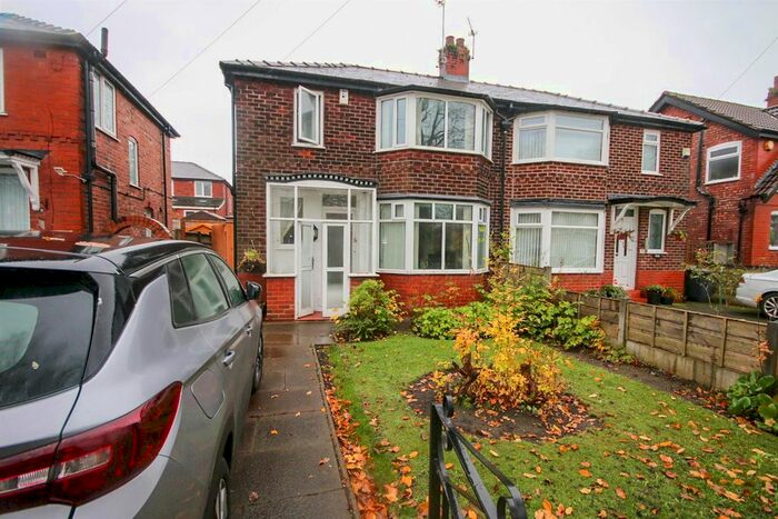 3 Bedroom Semi-Detached House To Rent In Lancaster Road, Salford M6