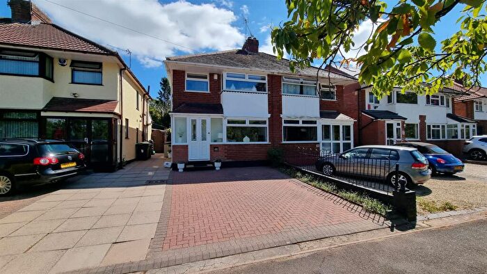 3 Bedroom Semi-Detached House For Sale In Whitehill Lane, Northfield, B29