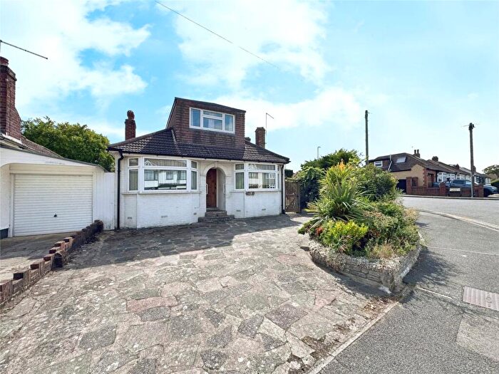 4 Bedroom Bungalow For Sale In Swanbridge Road, Bexleyheath, DA7
