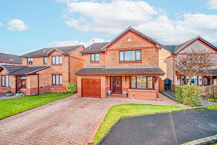 4 Bedroom Detached House For Sale In Kingfisher Drive, Knightswood, Glasgow, G13