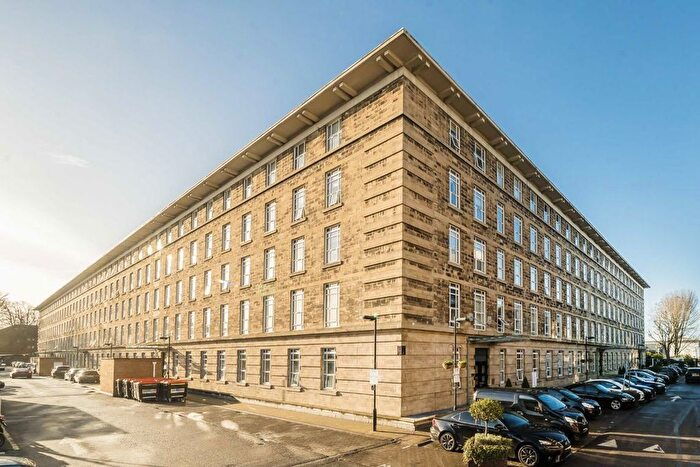 1 Bedroom Flat For Sale In Bromyard Avenue, Acton, W3