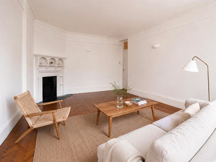 3 Bedroom Flat For Sale In Glentworth Street, Marylebone, NW1
