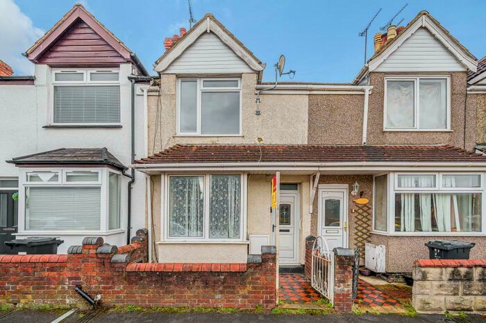 2 Bedroom Terraced House To Rent In Rodbourne, Swindon, SN2