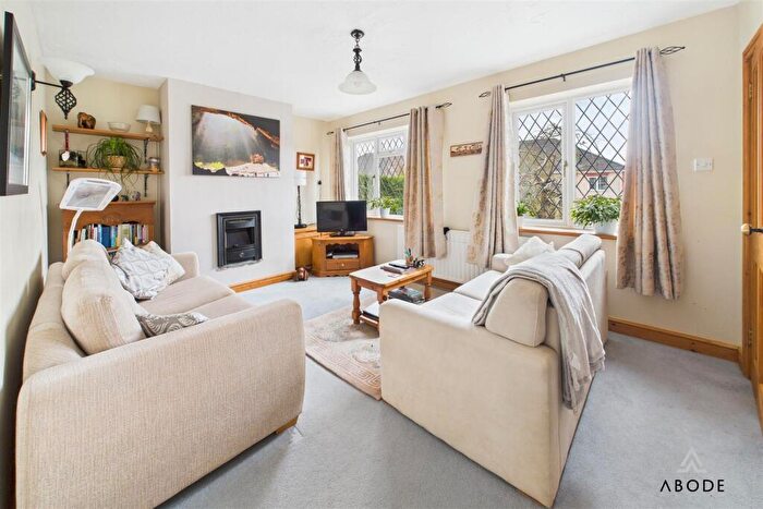 2 Bedroom Semi-Detached House For Sale In Linton Heath, Linton, Swadlincote, DE12