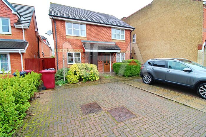 2 Bedroom Semi-Detached House To Rent In Patrick Road, Caversham, Reading, RG4