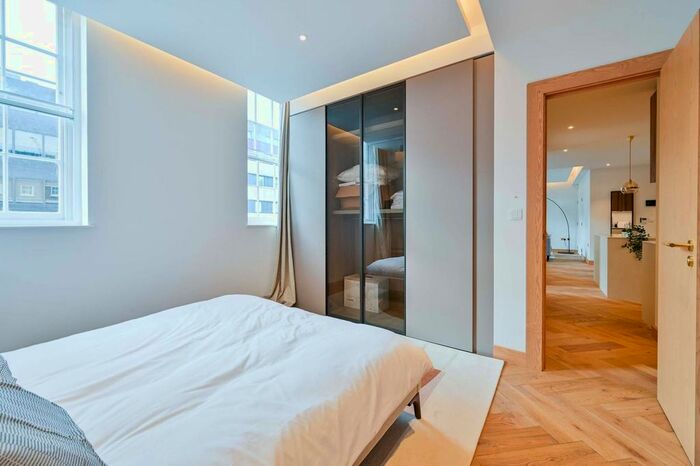 2 Bedroom Flat To Rent In Baker Street, , Baker Street U, W1