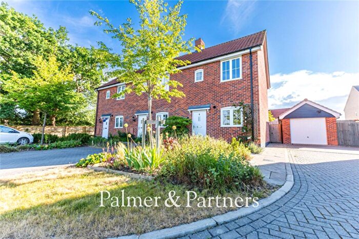 2 Bedroom End Of Terrace House For Sale In Dukes Drive, Lower Somersham, Suffolk, IP8