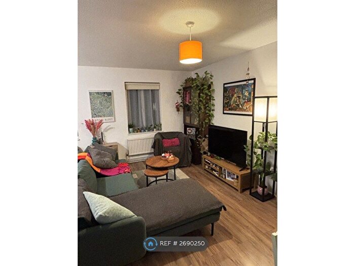 1 Bedroom Flat To Rent In Storks Road, London, SE16