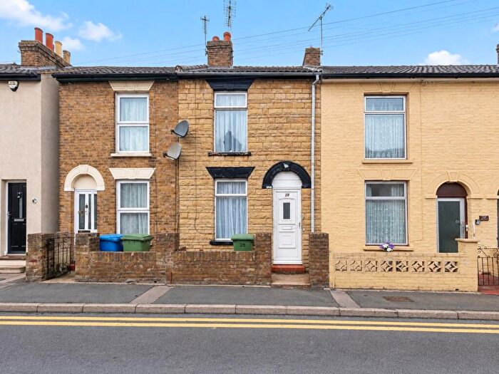 3 Bedroom Terraced House For Sale In William Street, Sittingbourne, ME10