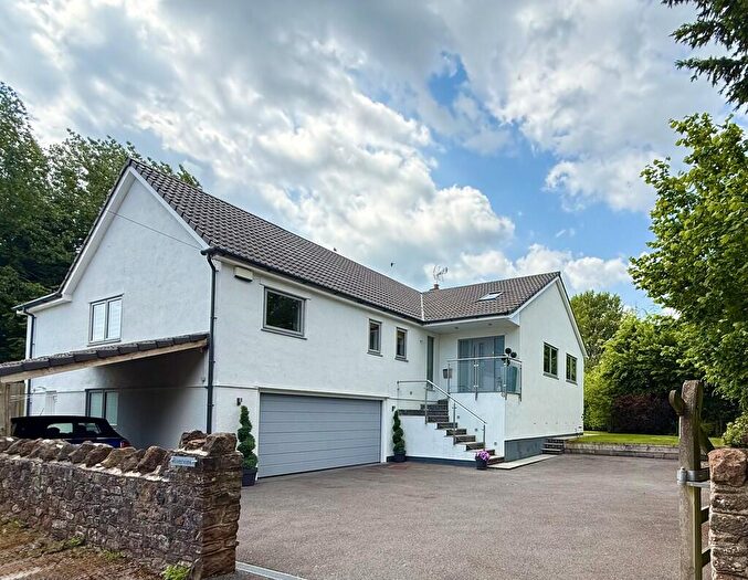 4 Bedroom Detached House For Sale In Tunbridge Road, Chew Magna, BS40