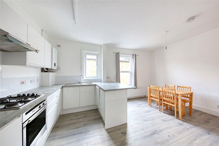 4 Bedroom Flat To Rent In Danehurst Street, SW6