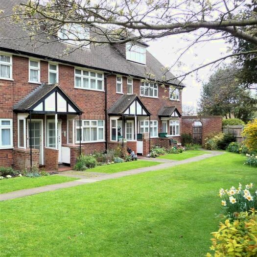 1 Bedroom Flat To Rent In Surbiton, Surrey, KT6