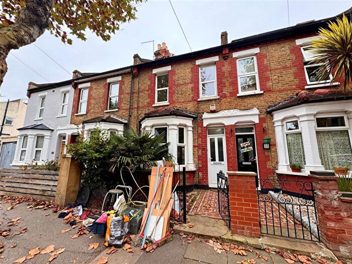 3 Bedroom Terraced House To Rent In Osborne Road, Westcliff-On-Sea, SS0