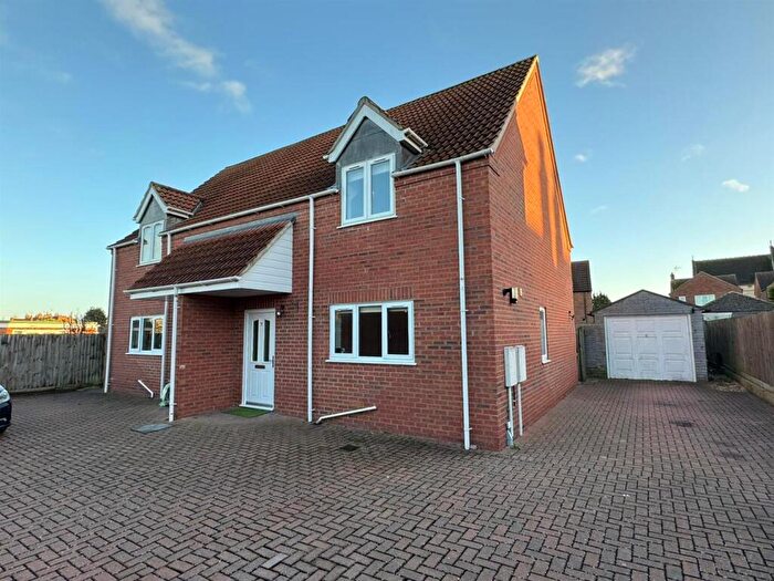 2 Bedroom Semi Detached House To Rent In Teagans Close, Spalding, PE11