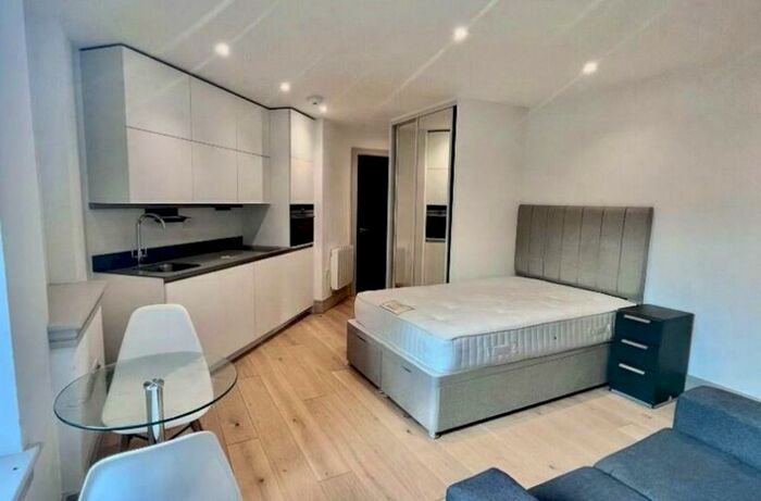 1 Bedroom Studio To Rent In York Street, London, W1H