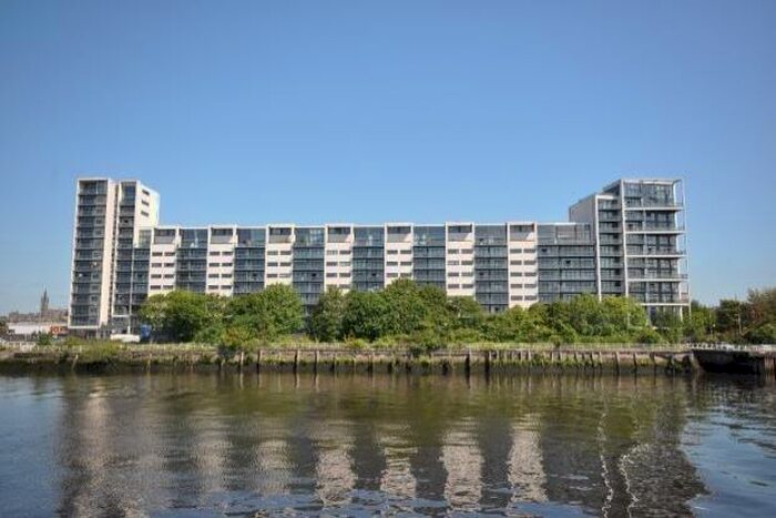 2 Bedroom Apartment To Rent In Lancefield Quay, Glasgow, G3