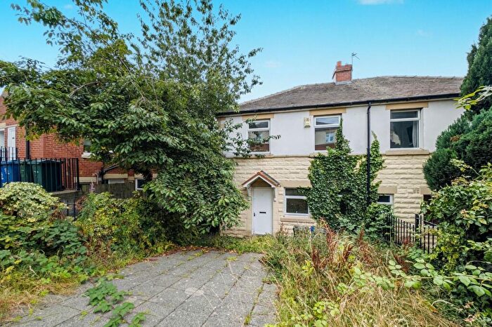 3 Bedroom Semi-Detached House For Sale In The Oval, Newcastle Upon Tyne, NE6