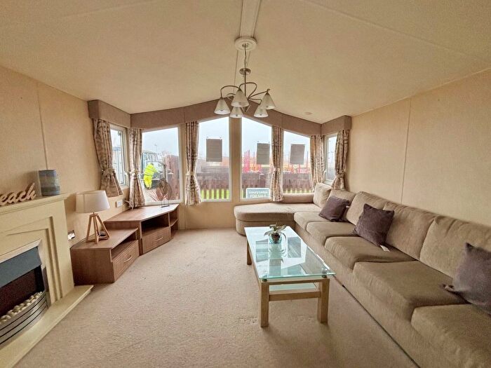 2 Bedroom Mobile/park Home For Sale In Canney Road, Steeple, Southminster, CM0