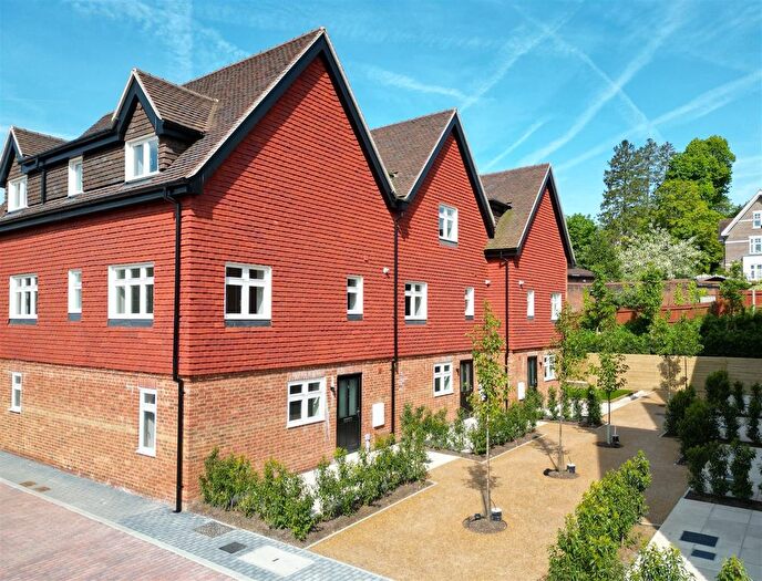 4 Bedroom Town House For Sale In Kingswood Mews, Waterhouse Lane, Kingswood, KT20