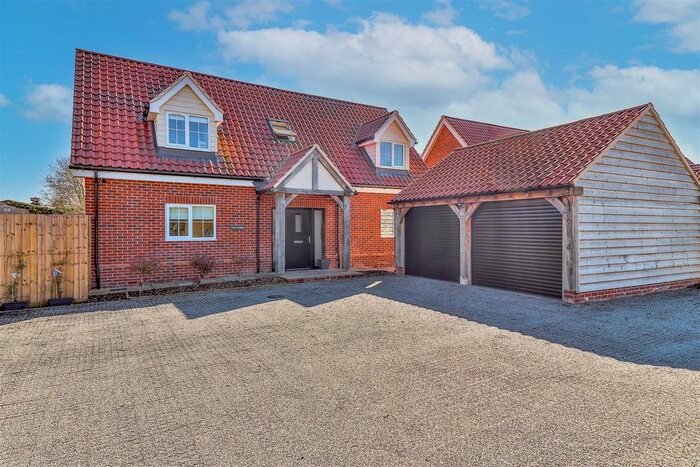 4 Bedroom Detached House For Sale In Whatfield Road, Elmsett, Ipswich, IP7