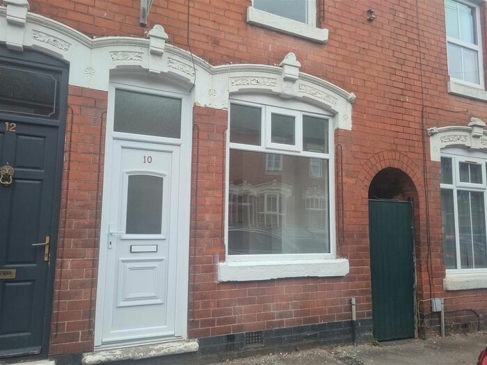 2 Bedroom Terraced House To Rent In Bank Street, Kings Heath, Birmingham, B14