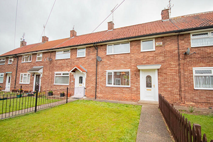 2 Bedroom Terraced House To Rent In Caledon Close, HU9