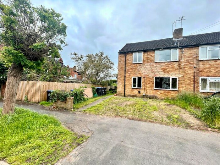 2 Bedroom Maisonette To Rent In Acacia Road, Leamington Spa, CV32