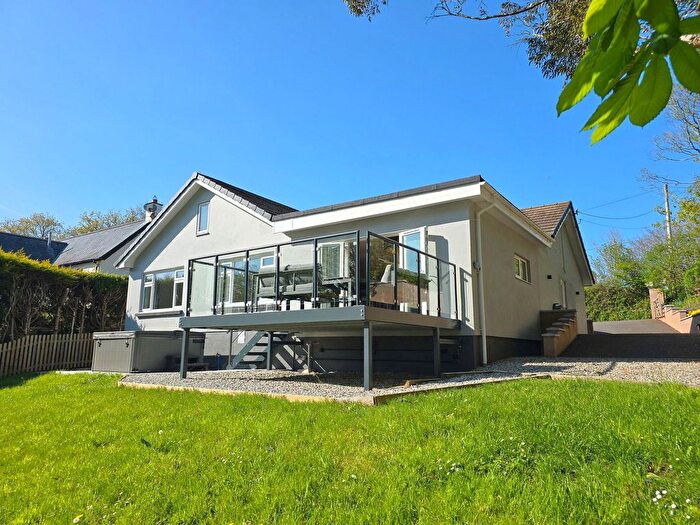 4 Bedroom Bungalow For Sale In Hatherleigh Road, Winkleigh, Devon., EX19