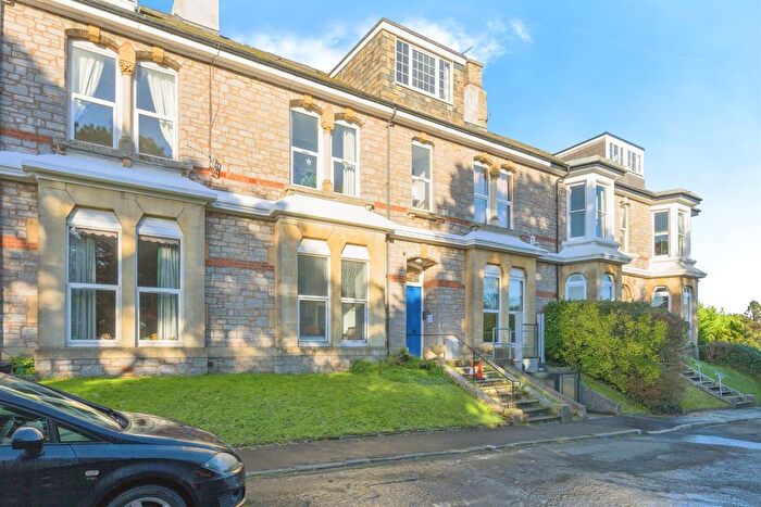 2 Bedroom Flat For Sale In Boringdon Villas, Plympton, Plymouth, PL7