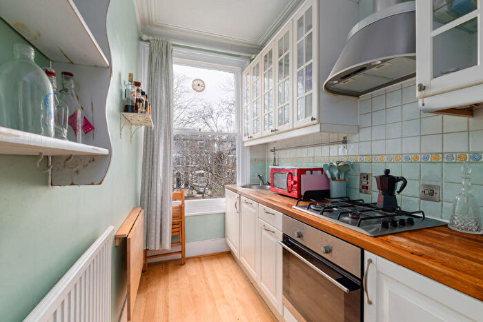 2 Bedroom Flat For Sale In St. Johns Park, London, SE3