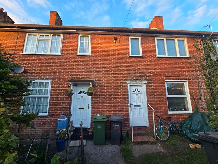Terraced House To Rent In Boundfield Road, London, SE6