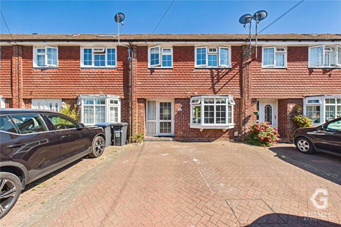 3 Bedroom Terraced House To Rent In Newlands Crescent, East Grinstead, West Sussex, RH19