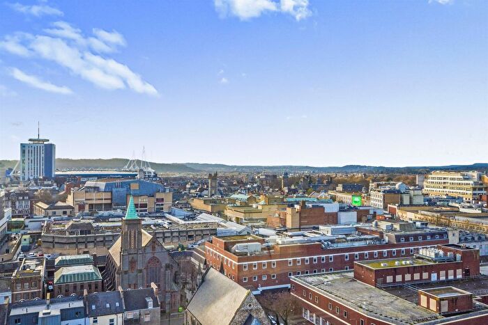 2 Bedroom Flat For Sale In Landmark Place, Cardiff, CF10