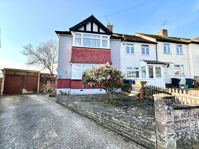 3 Bedroom End Terrace House For Sale In Billockby Close, Chessington, Surrey., KT9