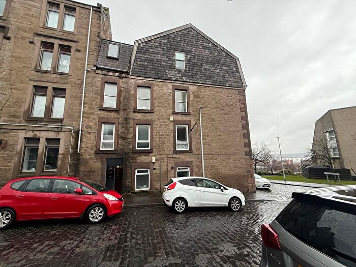 2 Bedroom Flat To Rent In Crescent Street, Dundee, DD4