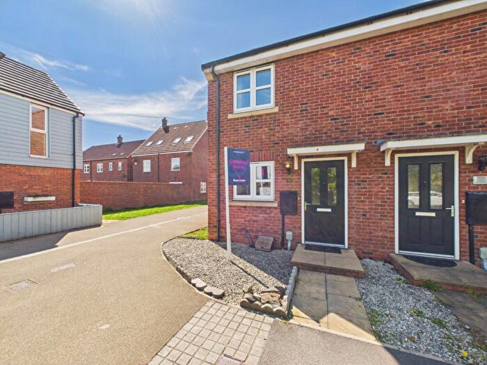 2 Bedroom Semi-Detached House For Sale In Runnymede Lane, Kingswood, Hull, East Riding Of Yorkshire, HU7