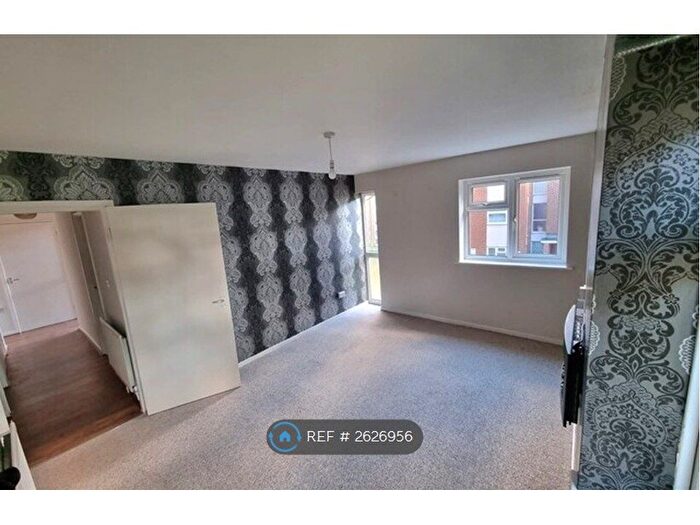 1 Bedroom Flat To Rent In Lanthwaite Close, Nottingham, NG11