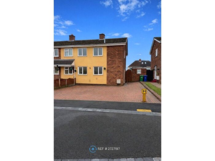 3 Bedroom Semi Detached House To Rent In Brooklyn Road, Cannock, WS12
