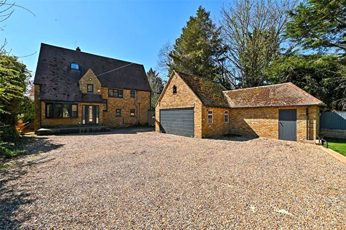 4 Bedroom Detached House To Rent In Ferry Lane, Wraysbury, Staines-Upon-Thames, Middlesex, TW19