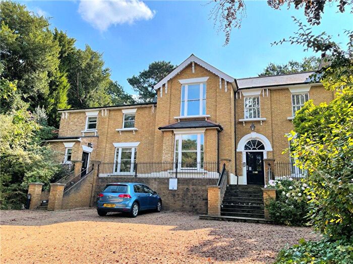 2 Bedroom Apartment To Rent In Glebe Knoll, Bromley, BR2