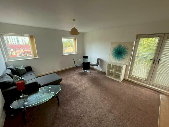 2 Bedroom Apartment To Rent In Delta Point, Salford, M3