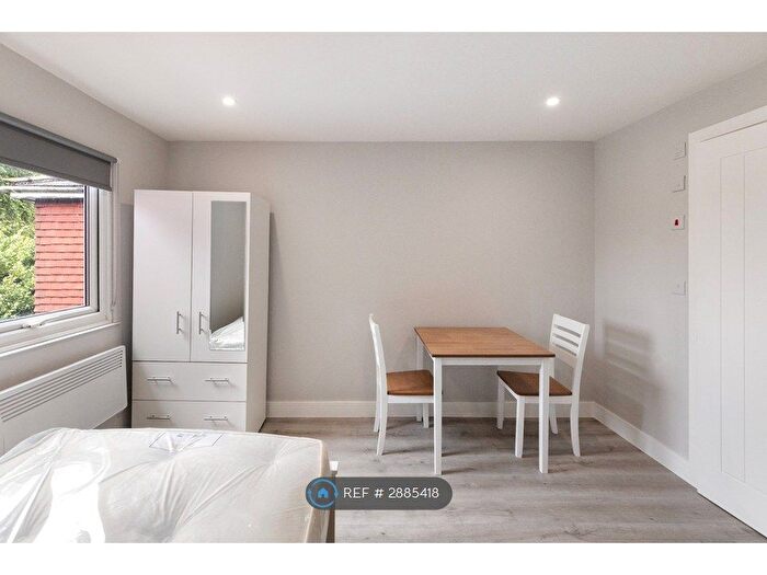 Studio To Rent In Langley Avenue, Hemel Hempstead, HP3