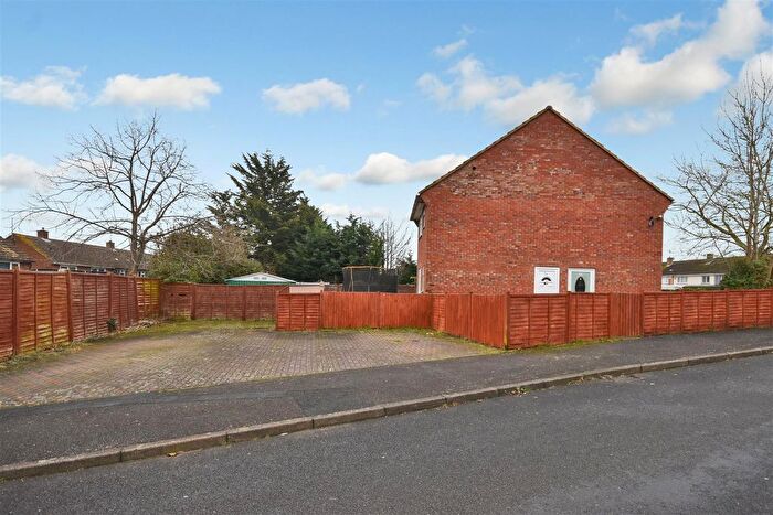 1 Bedroom Flat To Rent In Sandby Road, Corby, NN18