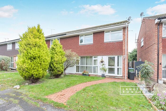 3 Bedroom Semi Detached House To Rent In Brookfield, Kemsing, Sevenoaks, TN15